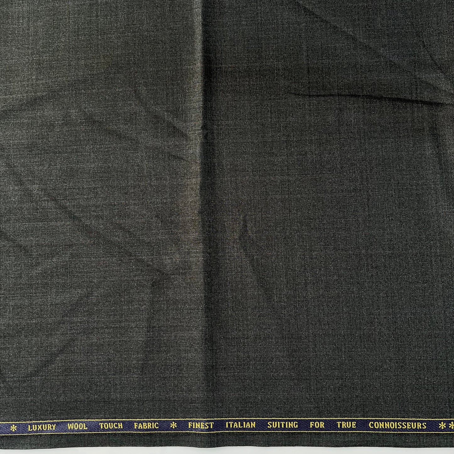 80CM SUITING FABRIC - END BIT 104 (FLAT RATE)
