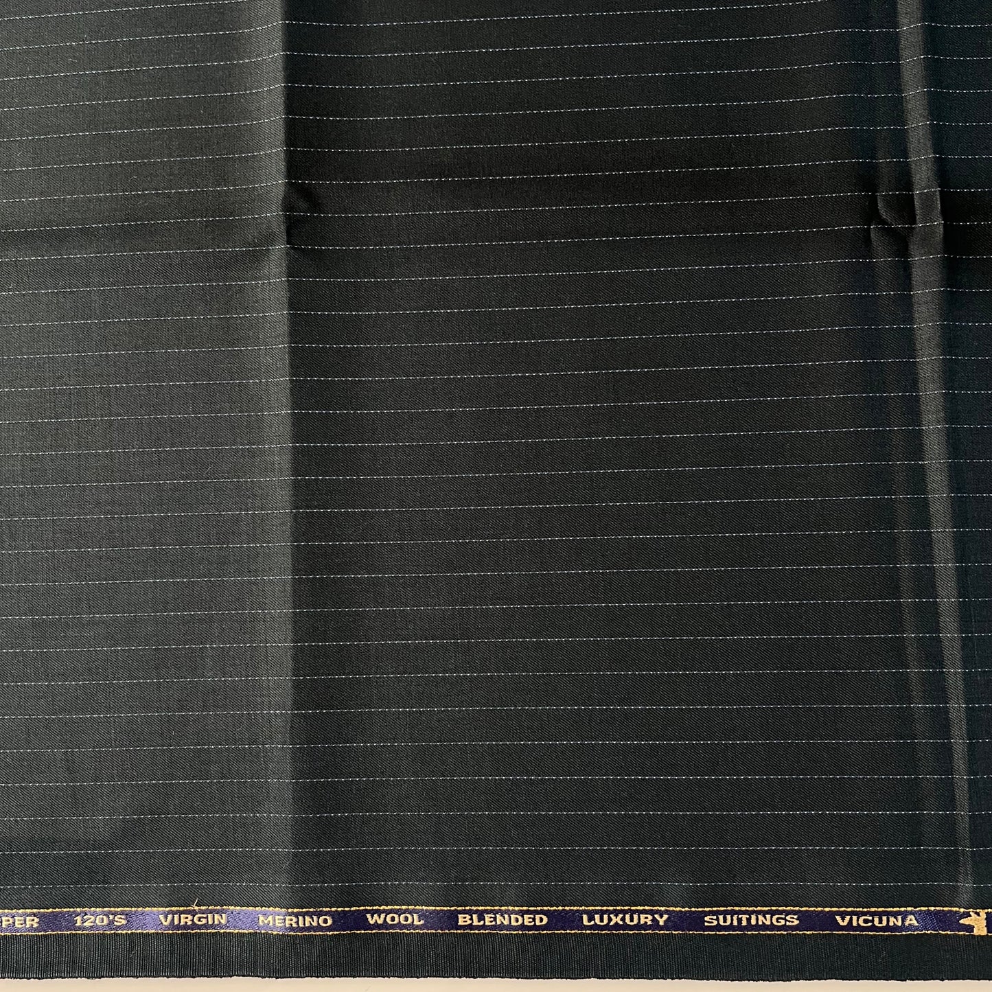 80CM SUITING FABRIC - END BIT 106 (FLAT RATE)