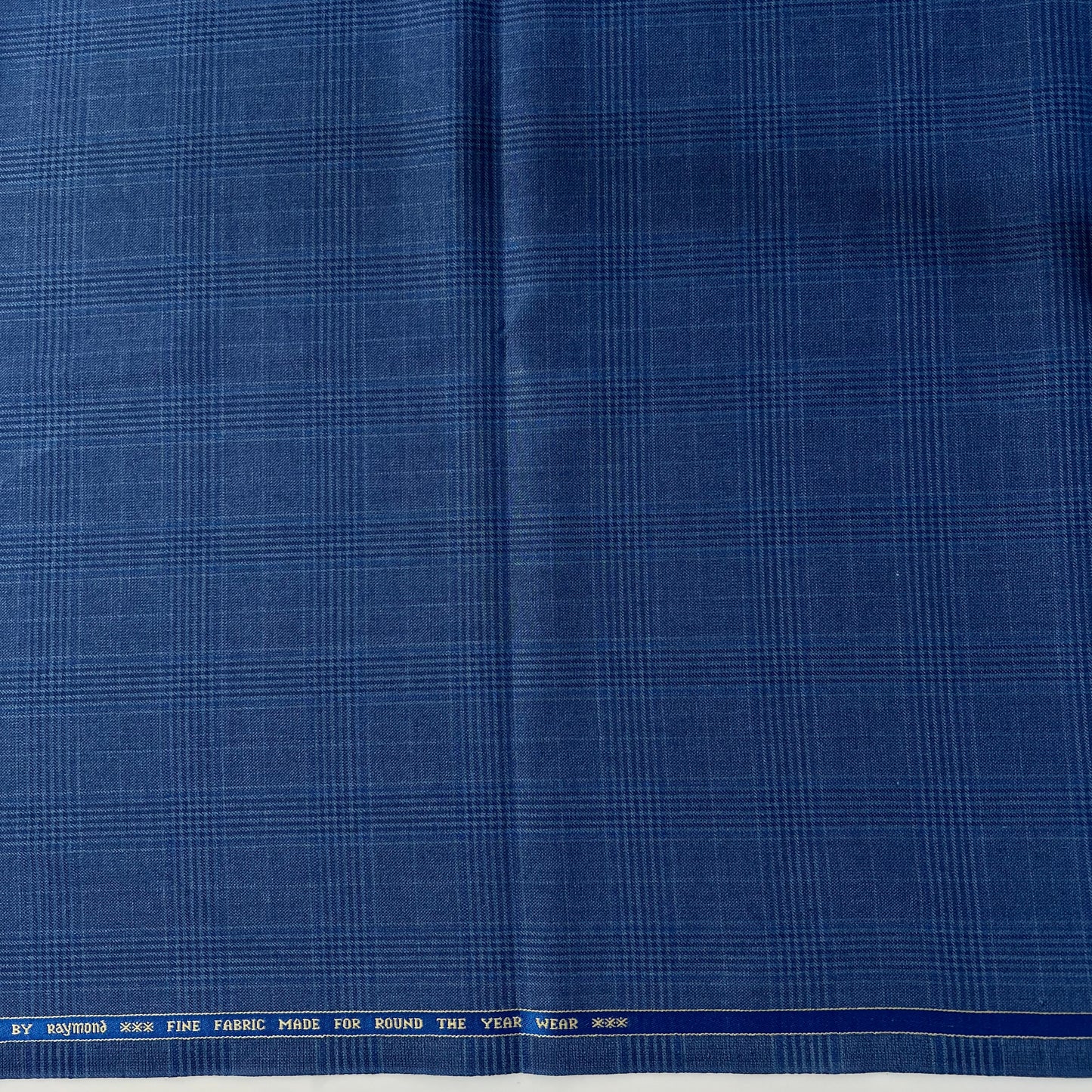 80CM SUITING FABRIC - END BIT 109 (FLAT RATE)