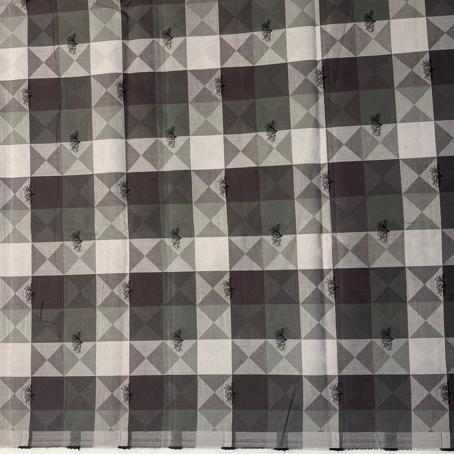 1.20 Mtr Shirting Fabric - END BIT 17 (FLAT RATE)