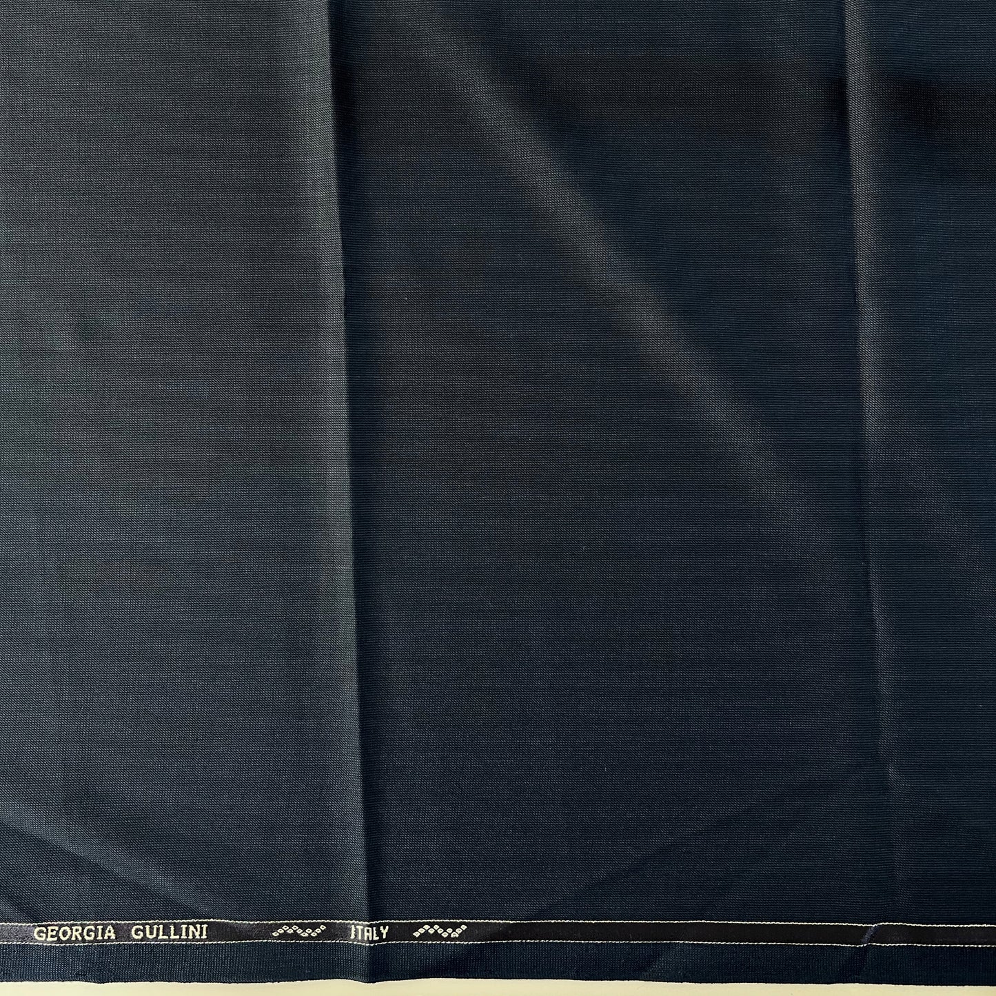 70CM SUITING FABRIC - END BIT 89 (FLAT RATE)