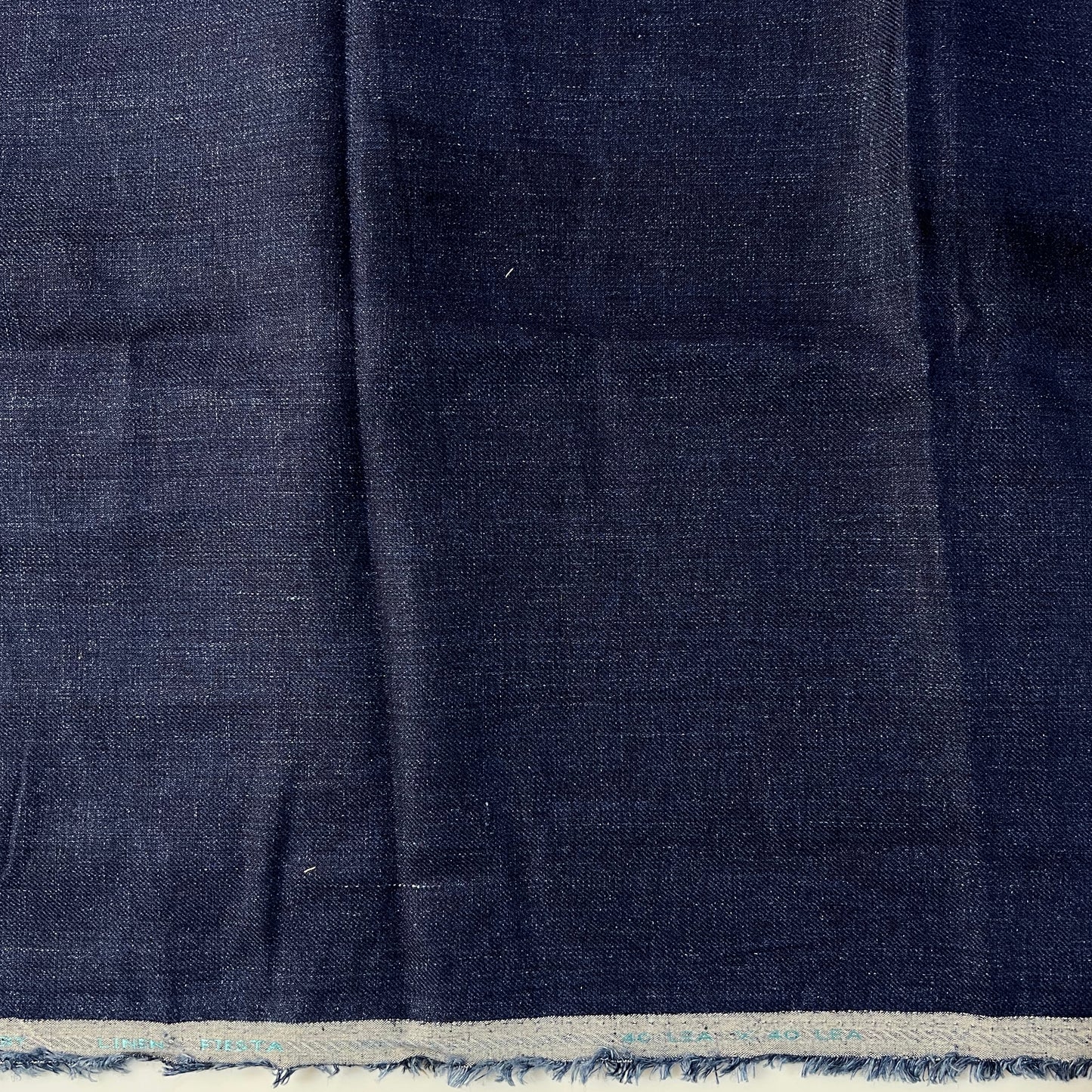 70CM SUITING FABRIC - END BIT 92 (FLAT RATE)