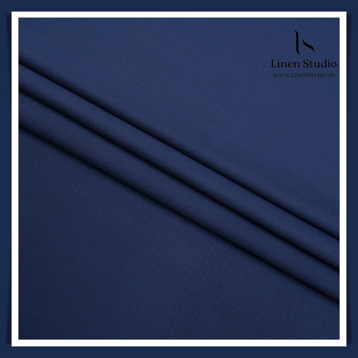 120's Australian Merino Wool Rich Luxury Suiting by Montlino - F5072 (Zoom In) (NEW)