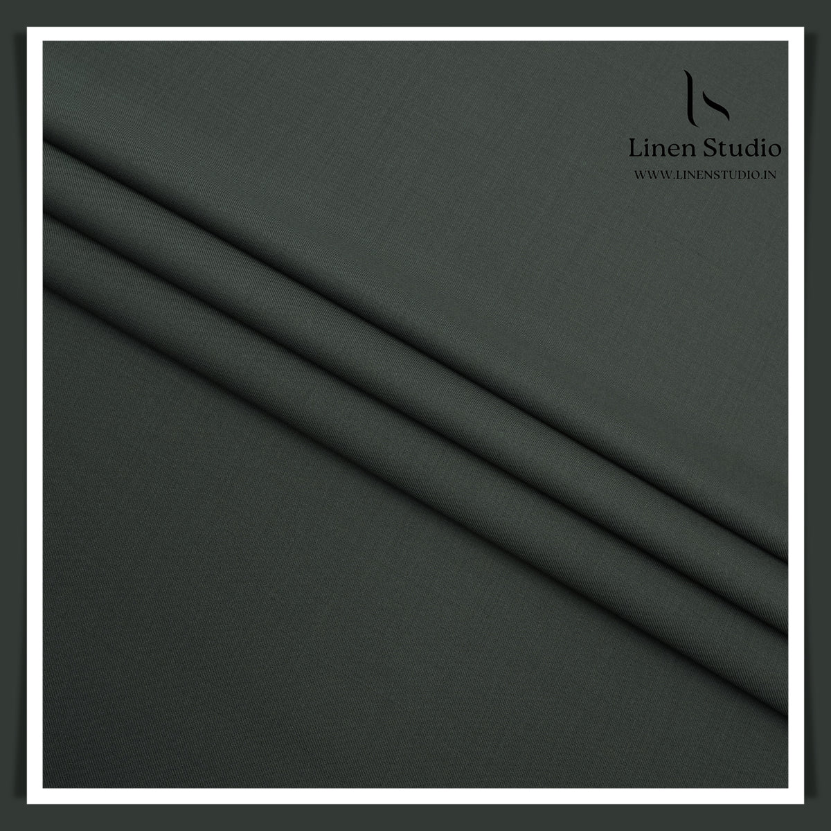 120's Australian Merino Wool Rich Luxury Suiting by Montlino - P5020 (Zoom In) (NEW)