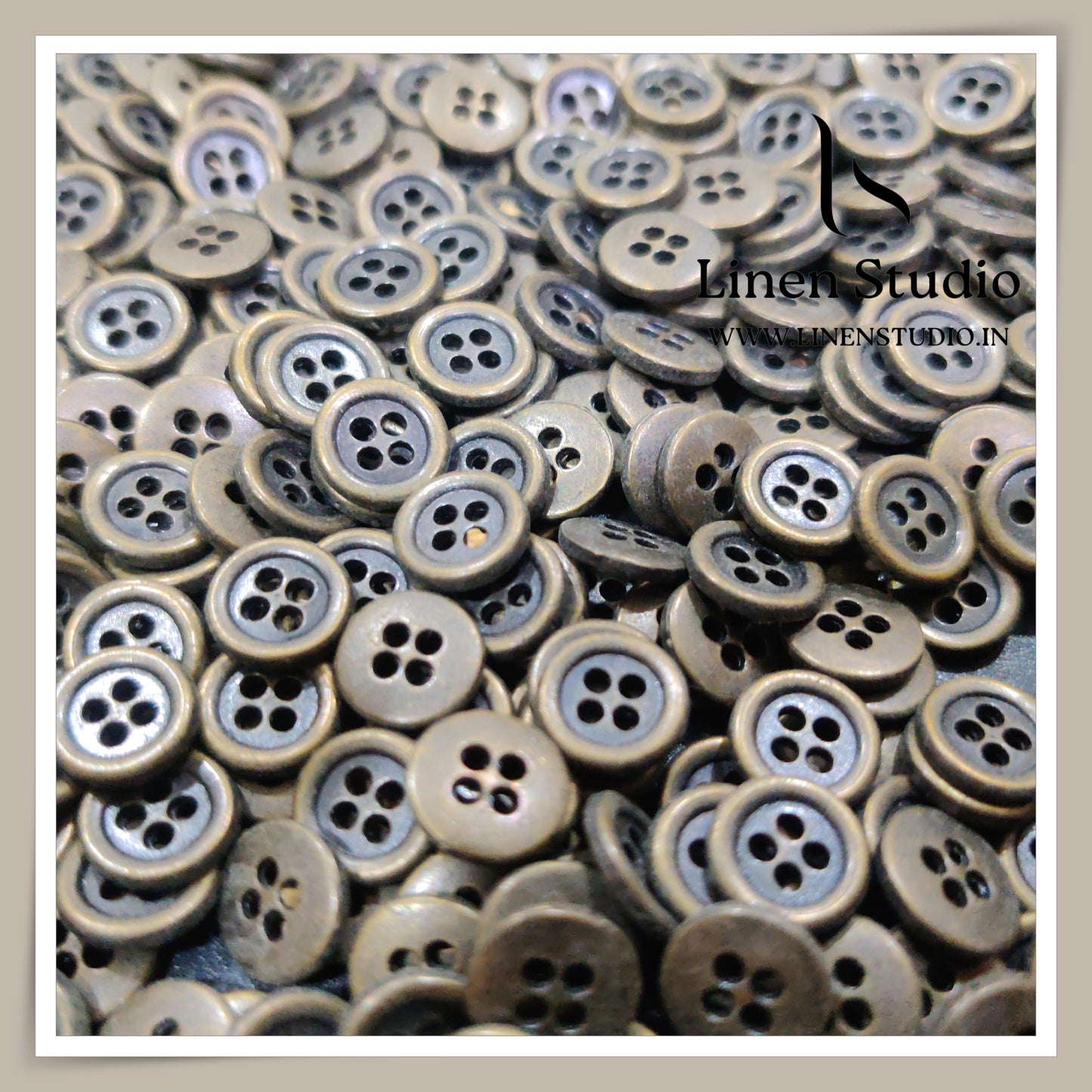 Round Rim 4 Hole Metal Shirt Buttons - Antique Brass 16L 5g LF