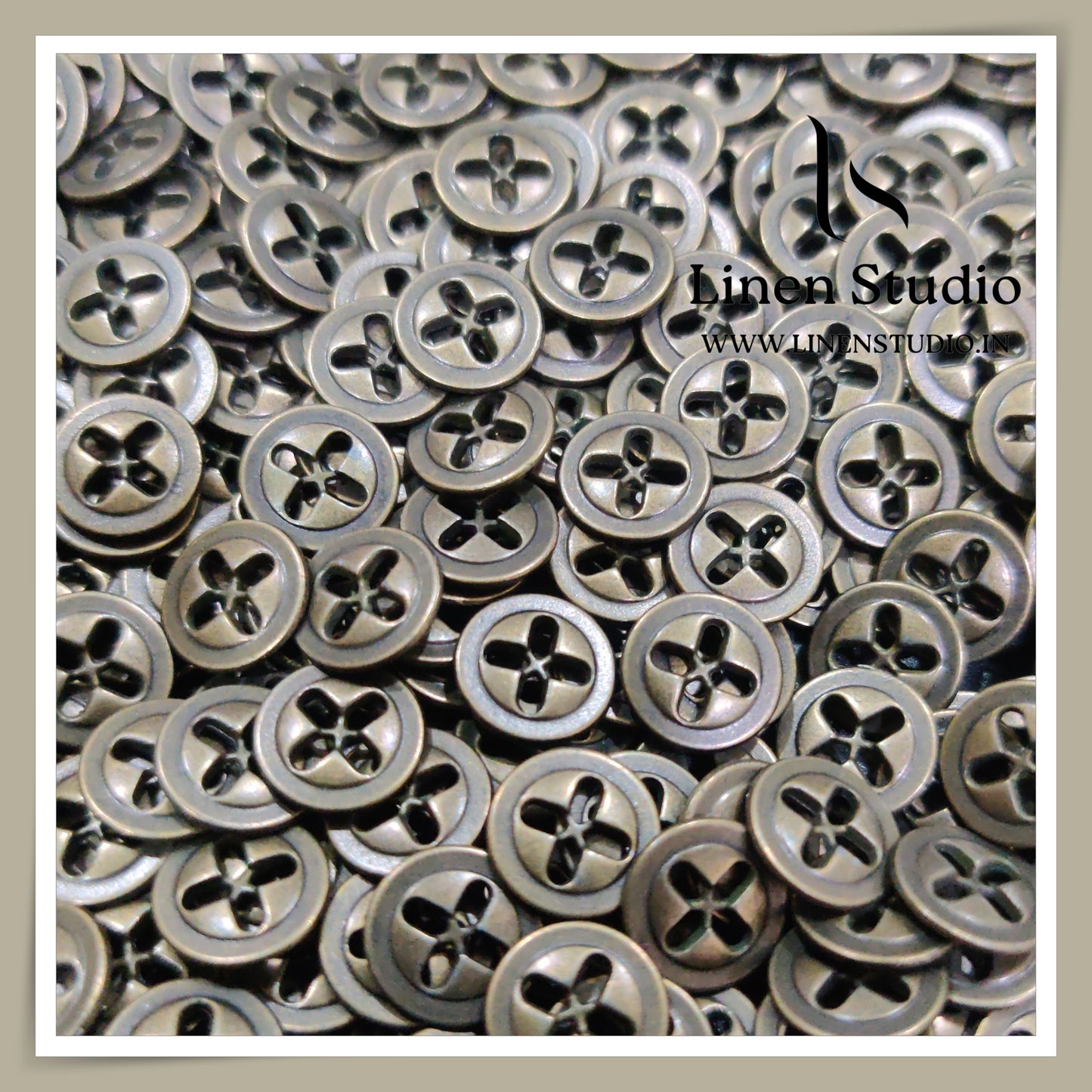 Round Rim 4 Hole Metal Shirt Buttons - Antique Brass 16L 30g LF