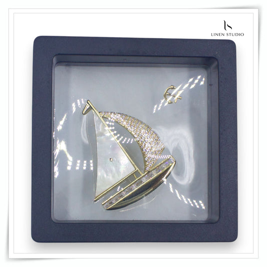 Premium Brooch - Bling Ship (NEW)