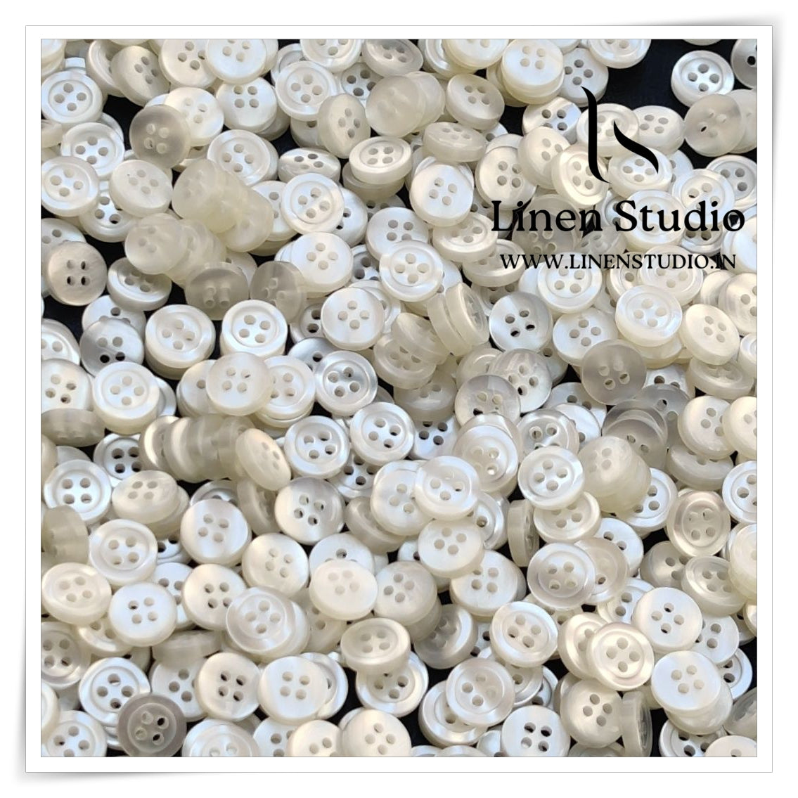 Round Rim 4 Hole Single Tone Shirt Buttons - P07A SG045 16L