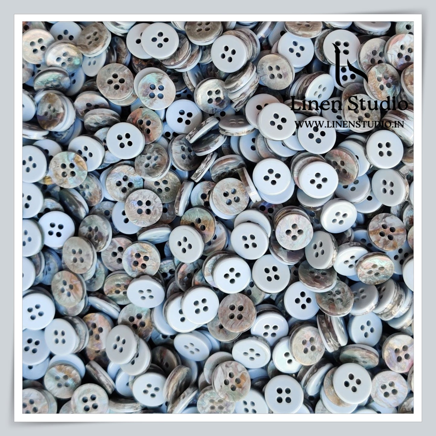 Round Rim 4 Hole Designers Choice Shirt Buttons - P14 SG007 18L