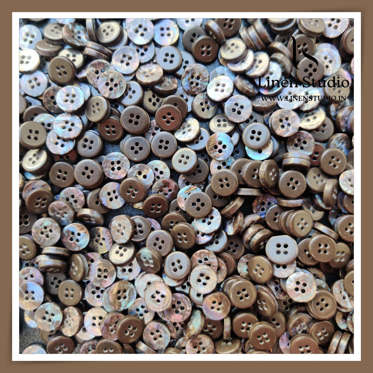 Round Rim 4 Hole Designers Choice Shirt Buttons - P14 SG016 16L