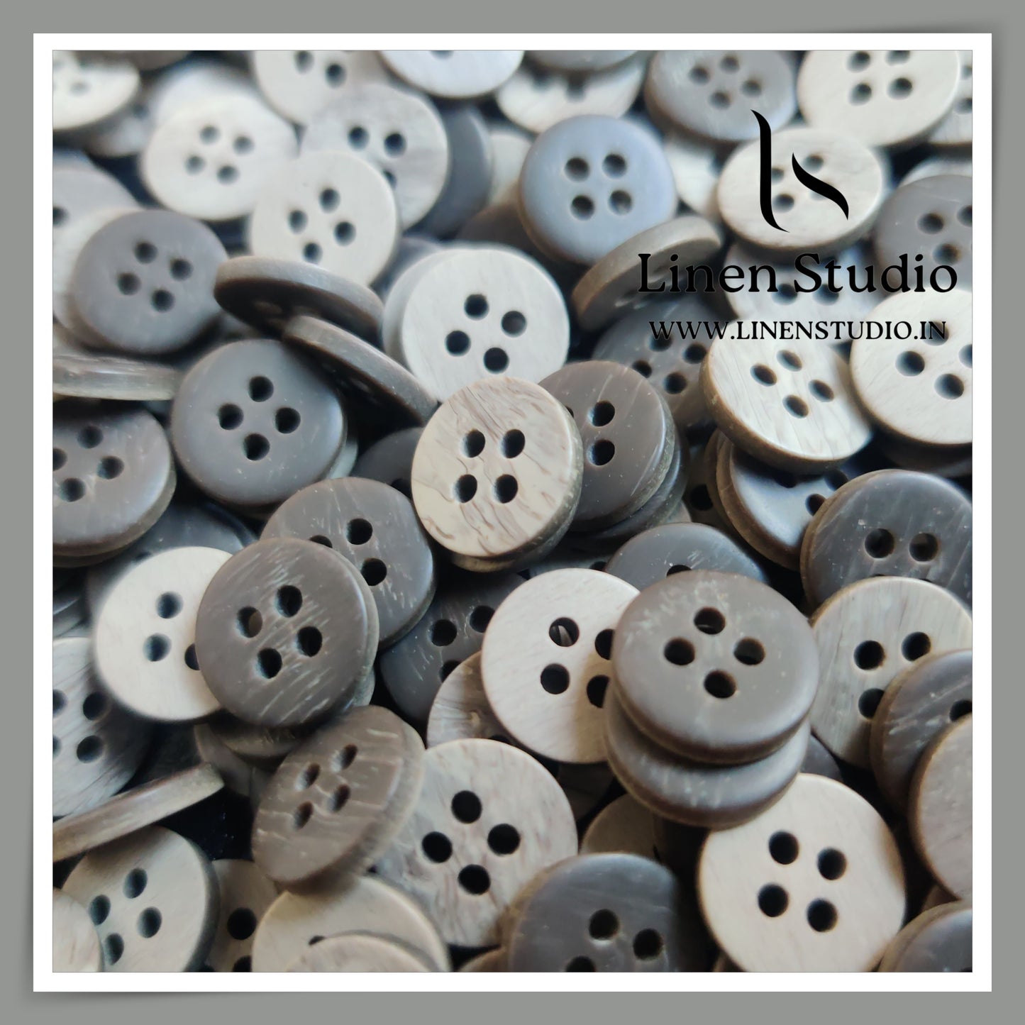 Round Rim 4 Hole Marble Shirt Buttons - P34A SG008 18L