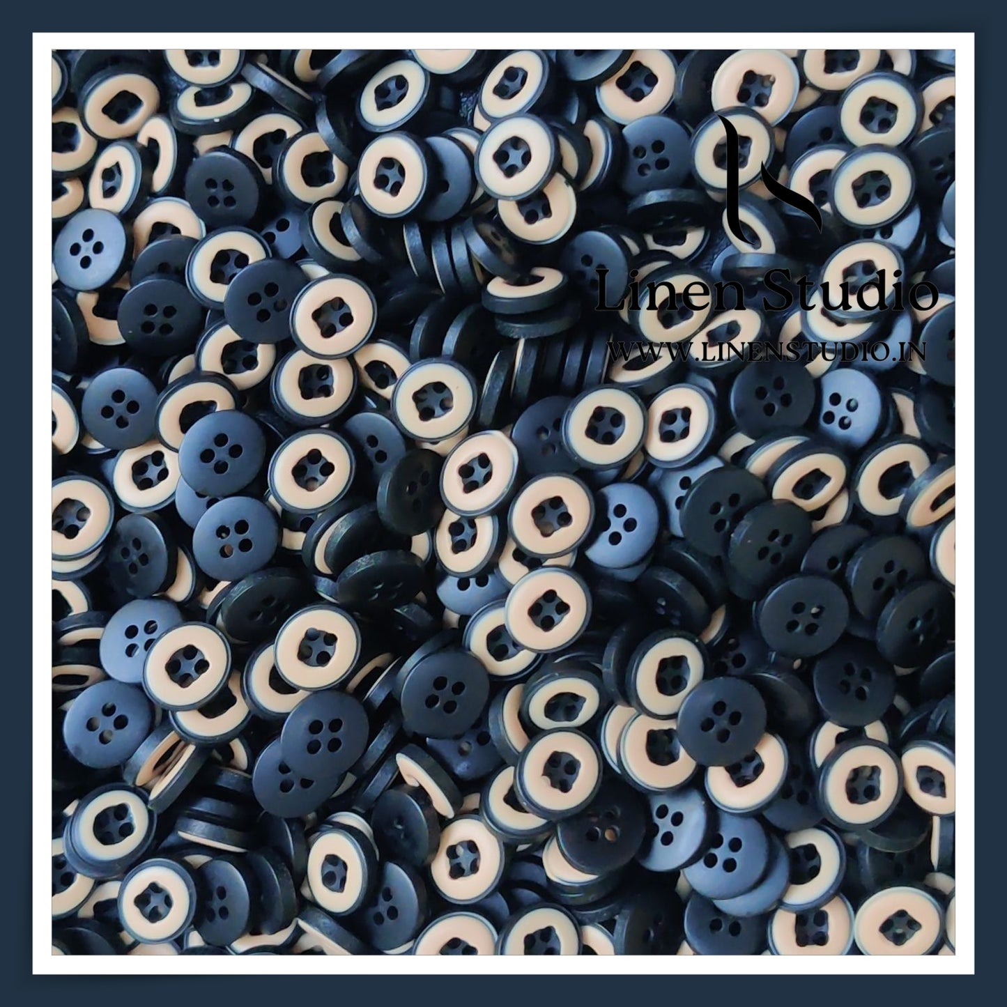 Round Rim 4 Hole Twin Colour Shirt Buttons - P34A SG015 18L