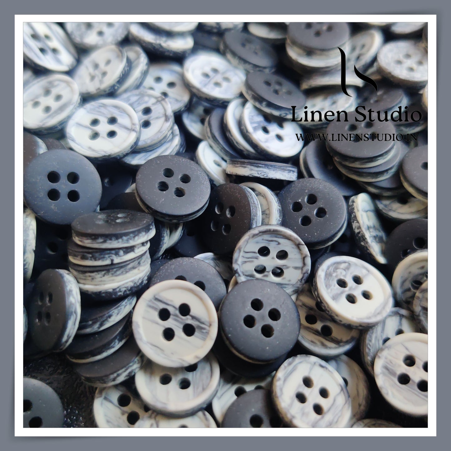 Round Rim 4 Hole Marble Shirt Buttons - P34A SG021 18L