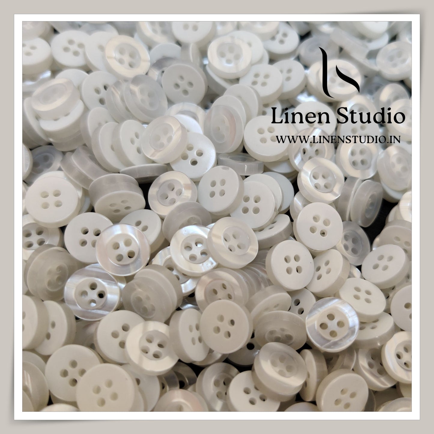 Round Rim 4 Hole White Shirt Buttons - P34G SG031 16L