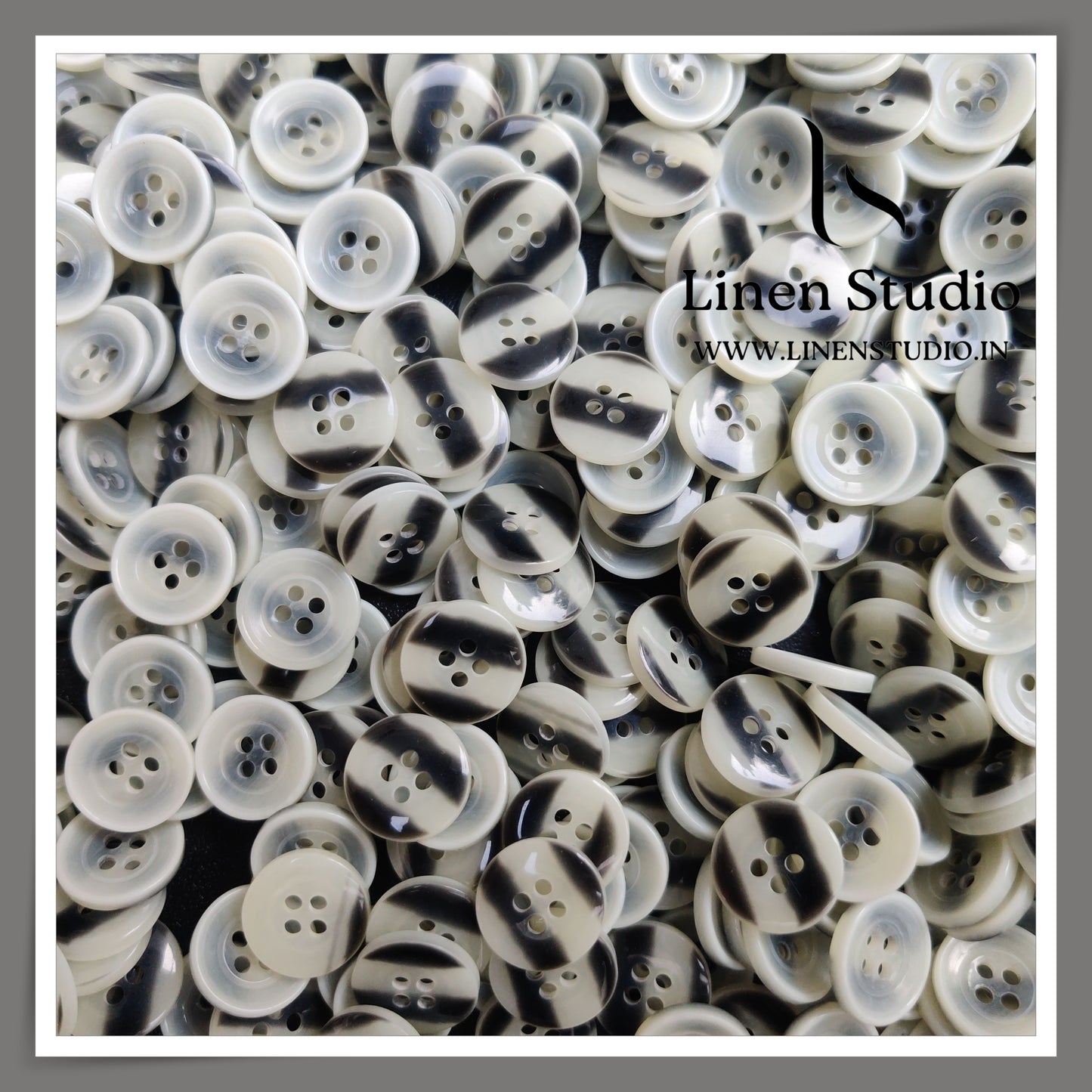 Round Rim 4 Hole Rod Shirt Buttons - P34H SG004 24L