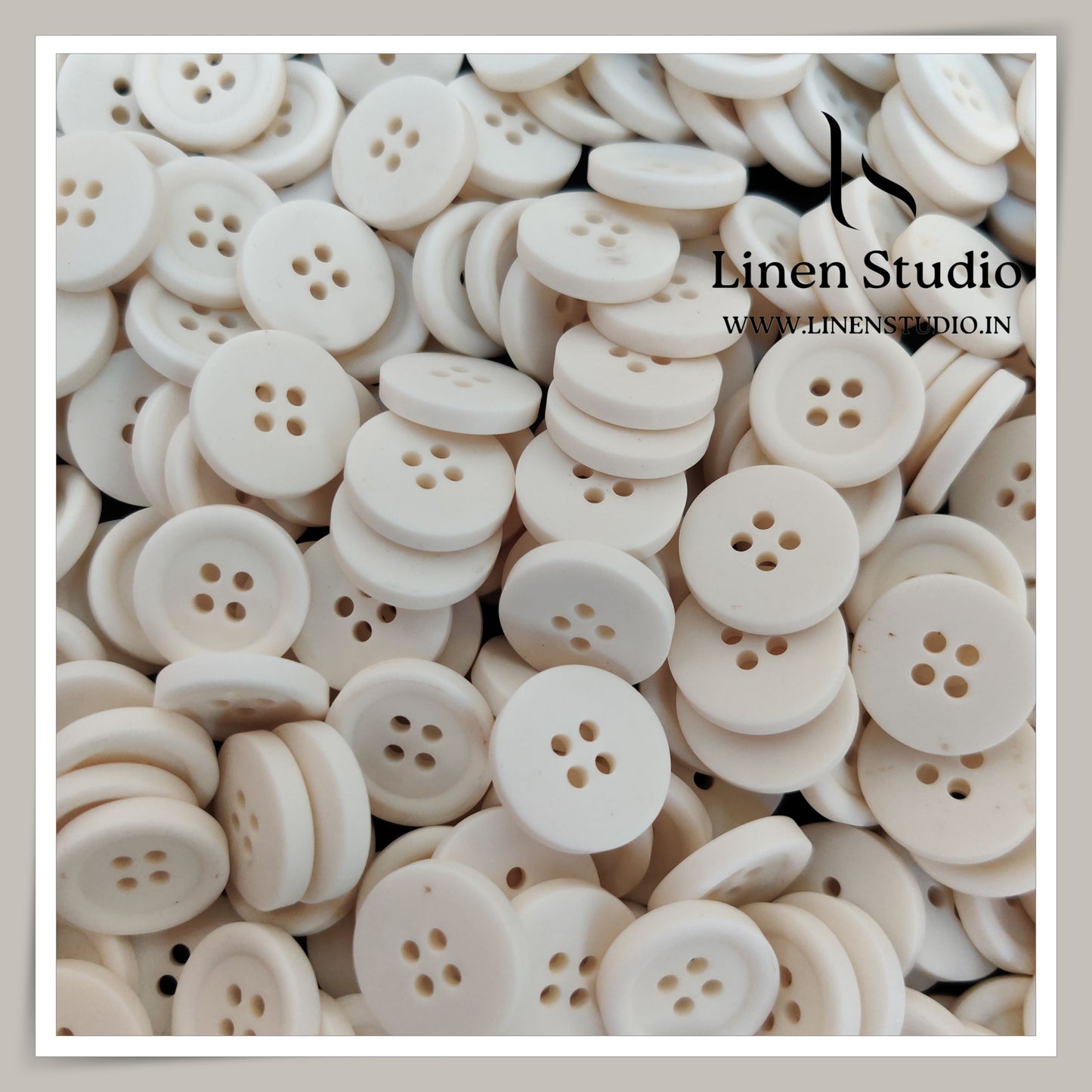 Round Rim 4 Hole Chalk Shirt Buttons - P34H SG017 30L