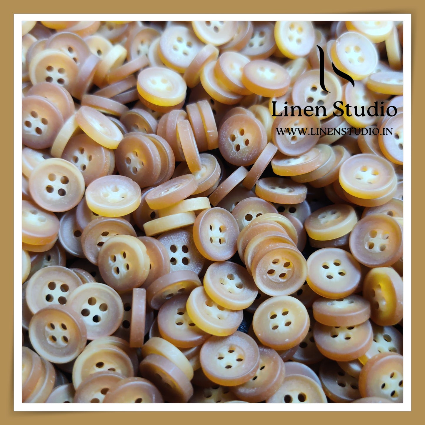 Round Rim 4 Hole Rod Shirt Buttons - P37J SG009 18L