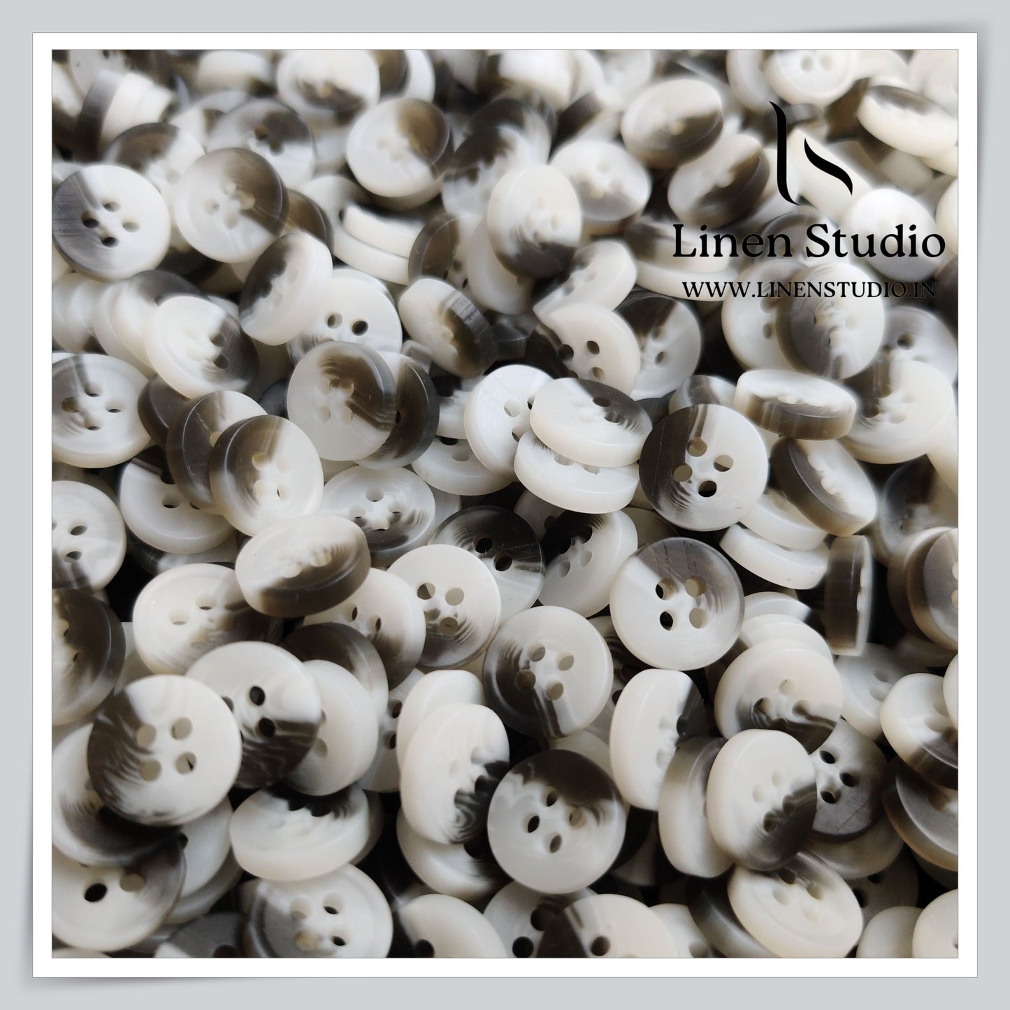 Round Rim 4 Hole Rod Shirt Buttons - P37J SG033 18L