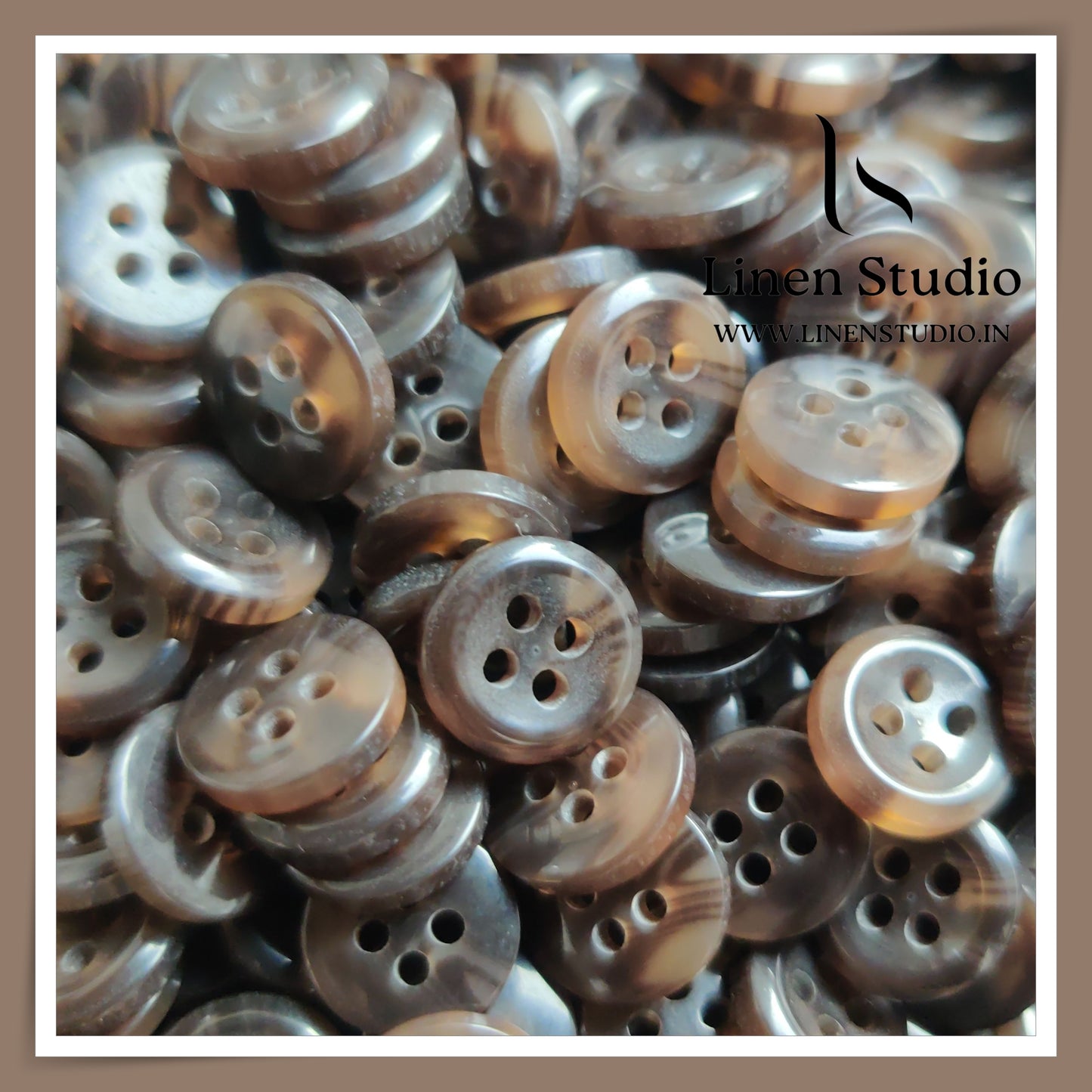 Round Rim 4 Hole Rod Shirt Buttons - P37J SG035 18L