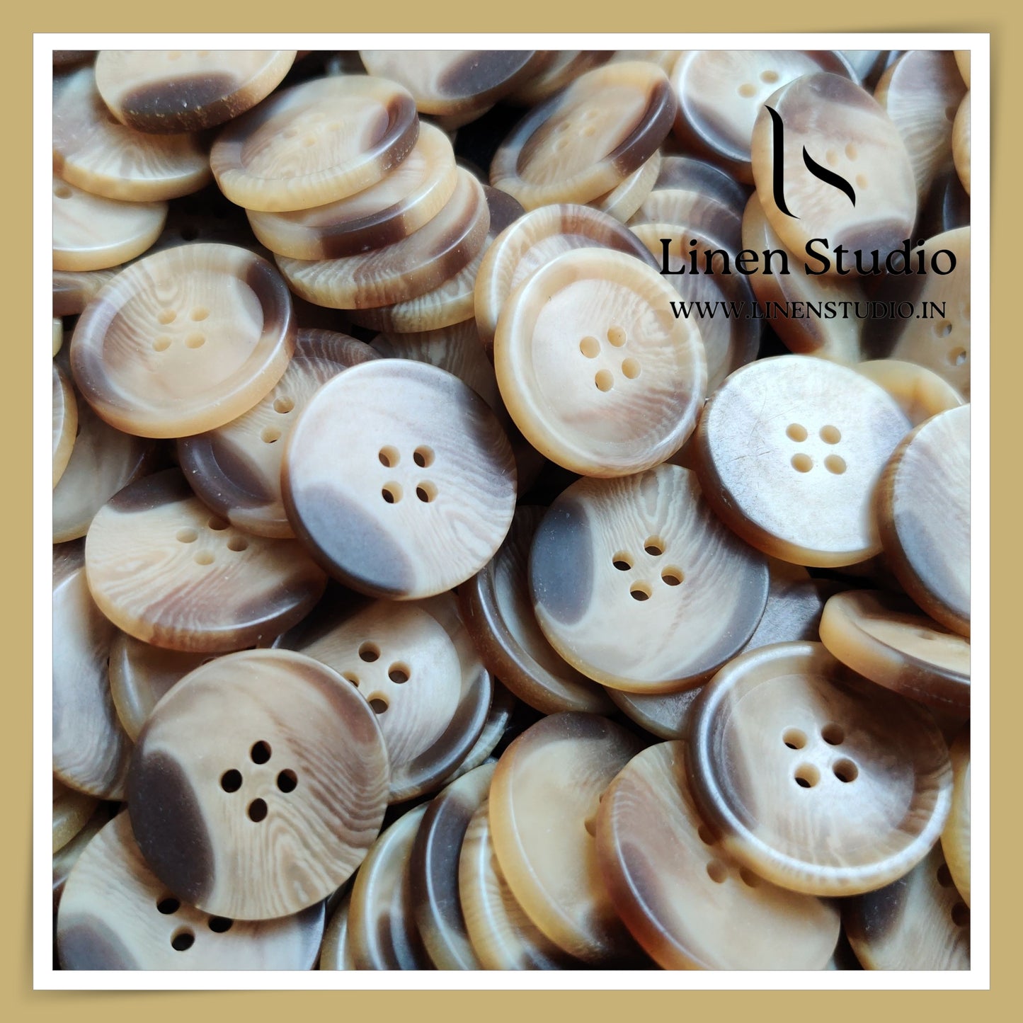 Round Rim 4 Hole Rod Shirt Buttons - P37K SG008 40L