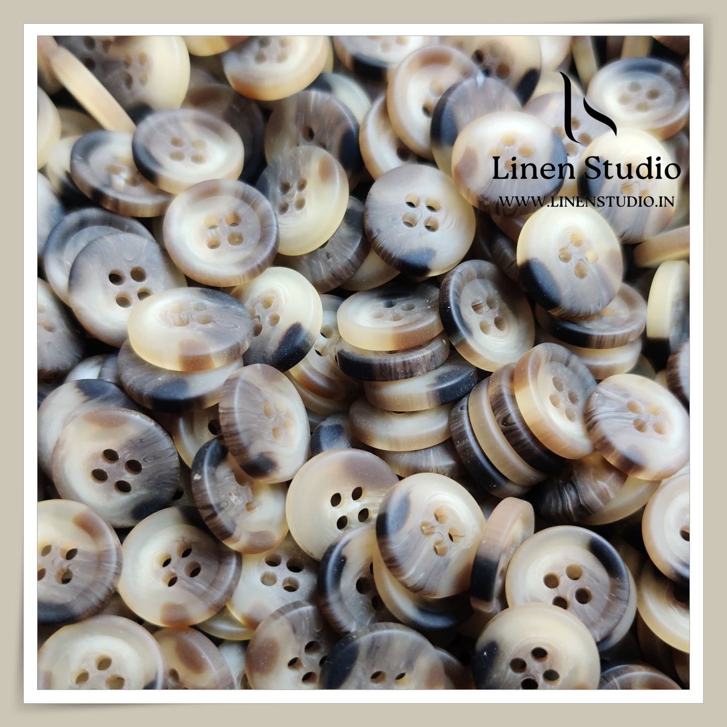 Round Rim 4 Hole Rod Shirt Buttons - P37 Lead free SG022 24L