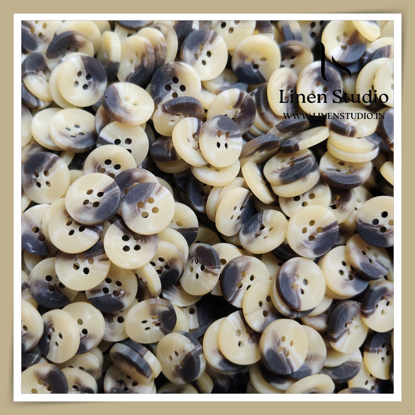 Round Rim 4 Hole Rod Shirt Buttons - P37M SG017 24L
