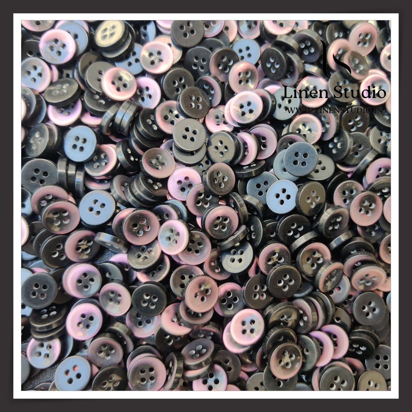 Round Rim 4 Hole Gradient Shirt Buttons - XP01ALR SG002 18L