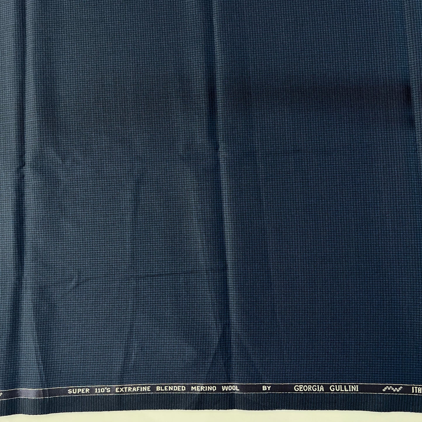 50CM SUITING FABRICS - END BIT 42 (FLAT RATE)