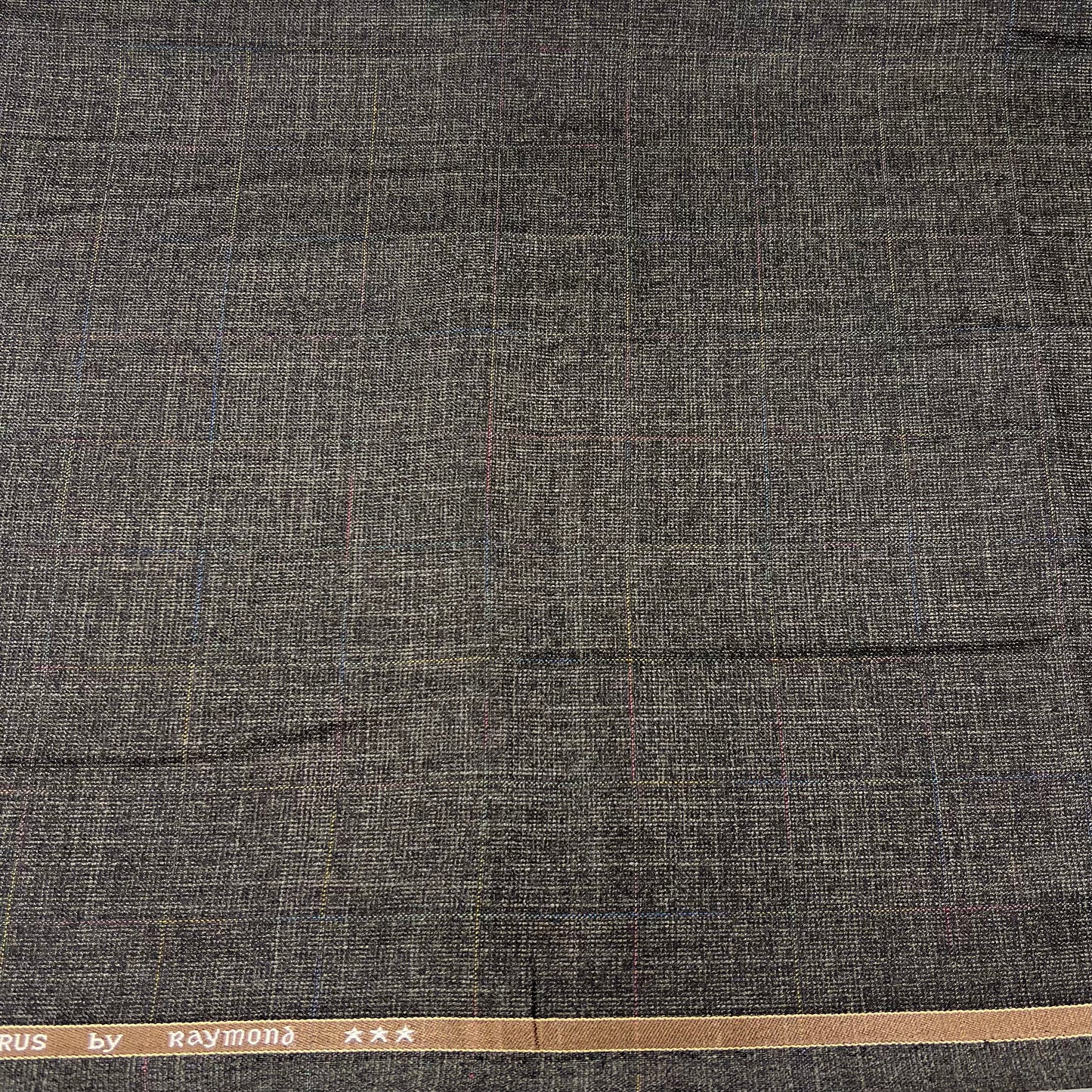 40 CMS SUITING - END BIT 6 (FLAT RATE)