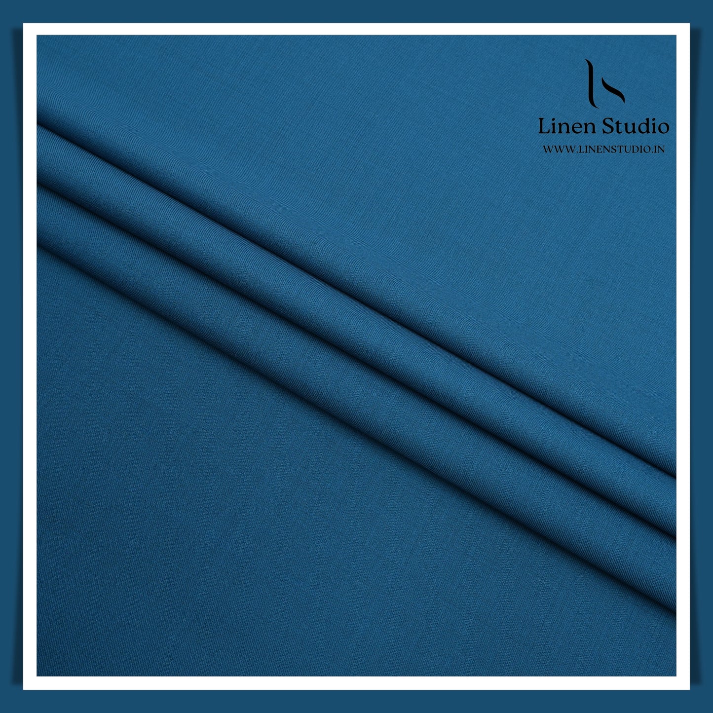 120's Australian Merino Luxury Wool Suiting by Montlino - P5022 (Zoom In) (NEW)