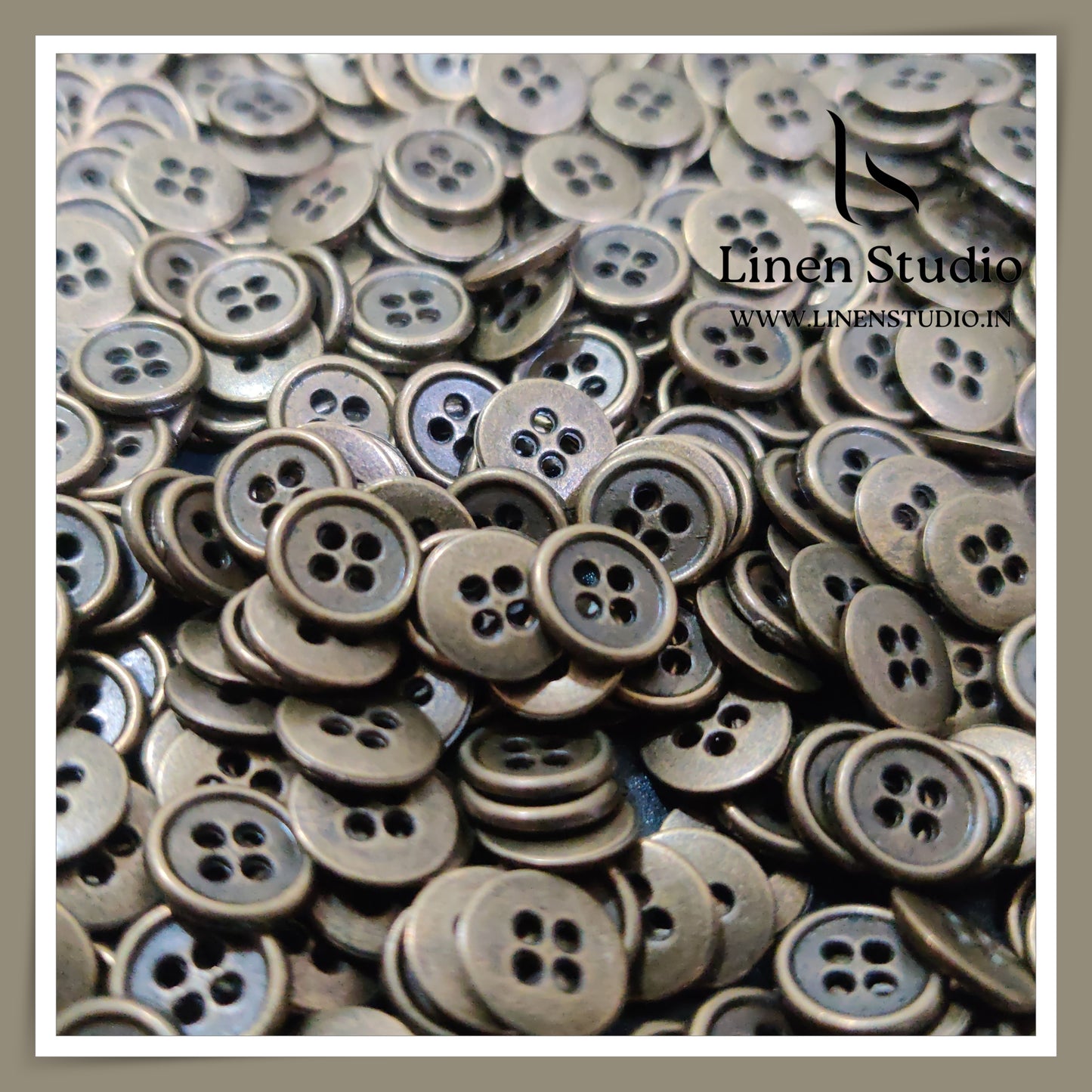 Round Rim 4 Hole Metal Shirt Buttons - Antique Brass 16L 20g LF