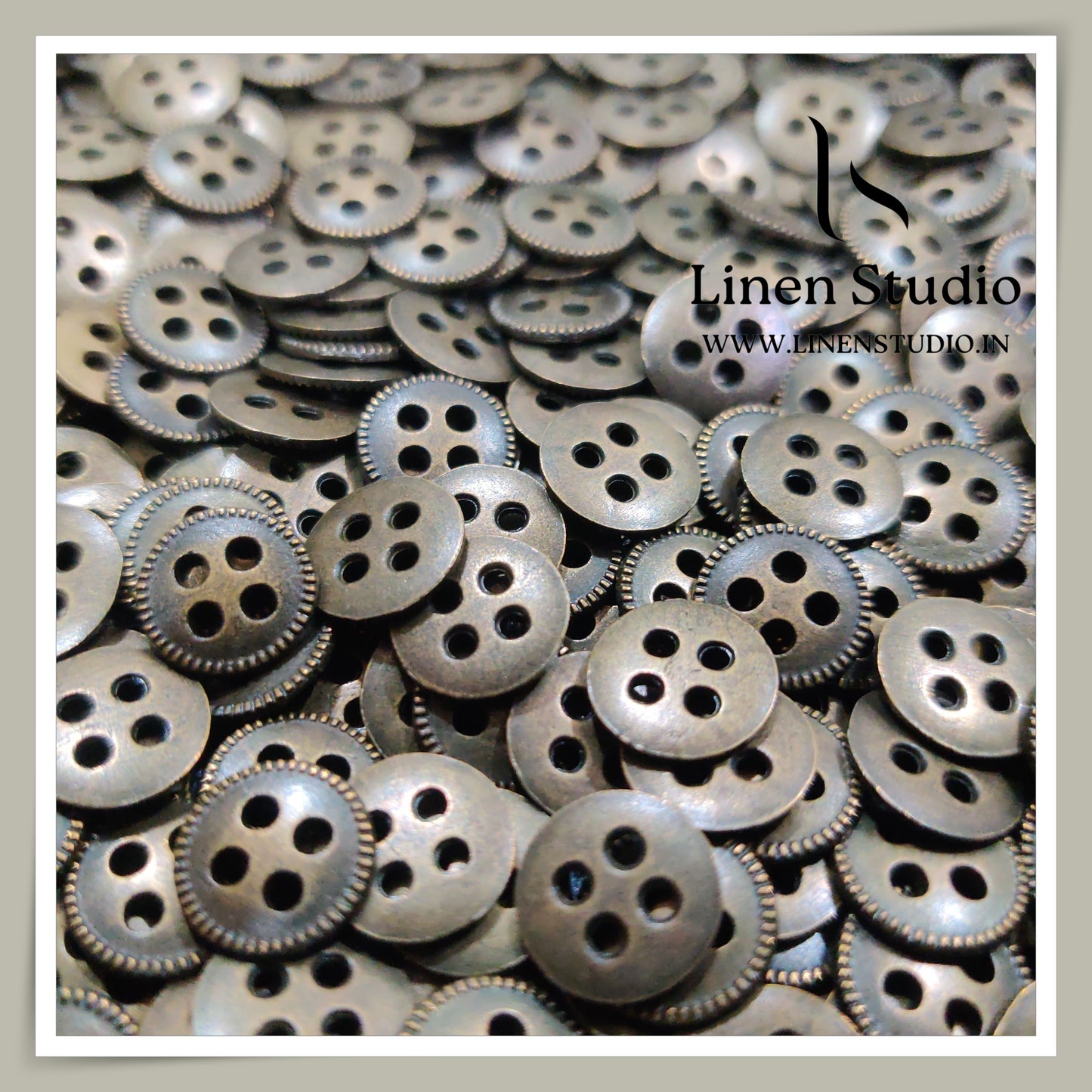 Round Rim 4 Hole Metal Shirt Buttons - Antique Brass 18L 35g LF