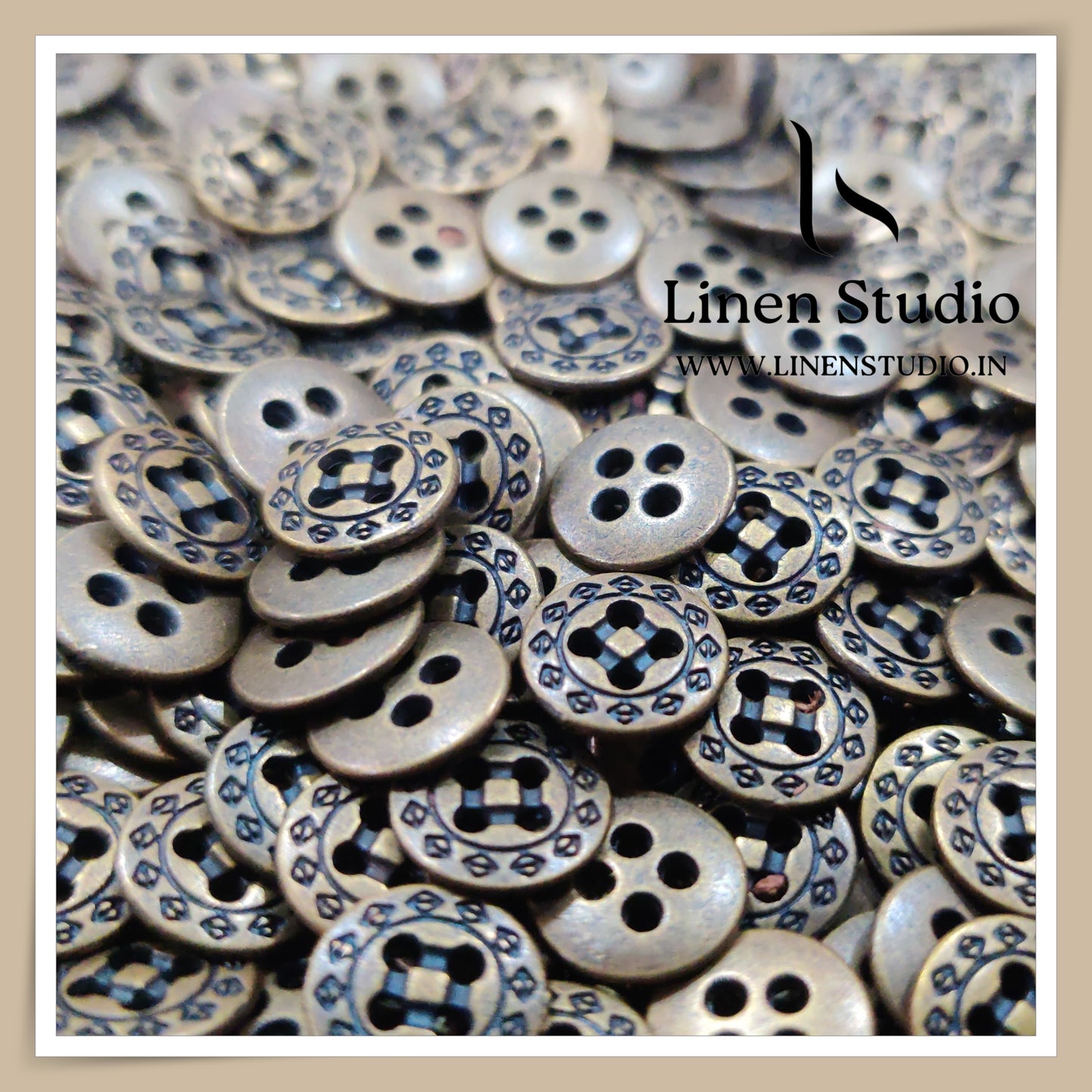 Round Rim 4 Hole Metal Shirt Buttons - Antique Brass 18L 45g LF