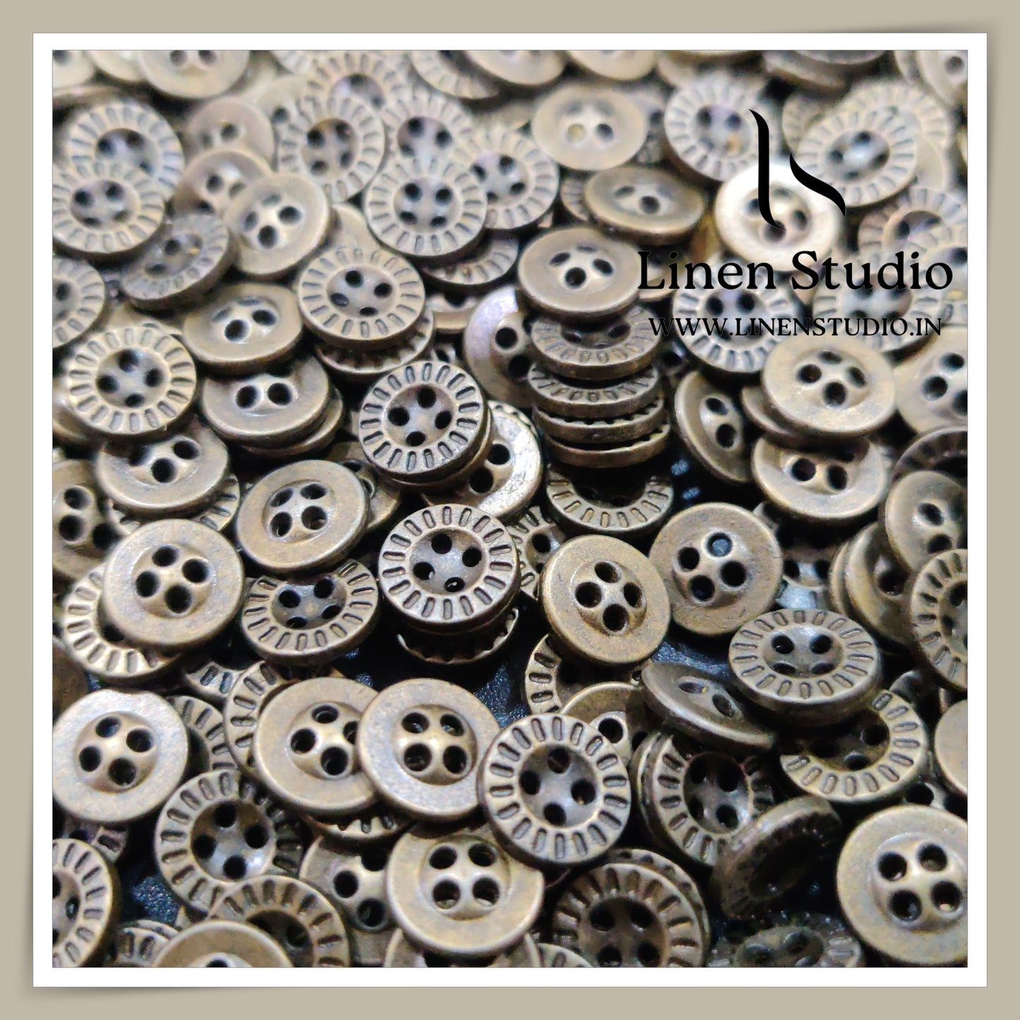 Round Rim 4 Hole Metal Shirt Buttons - Brass 16L 4g LF