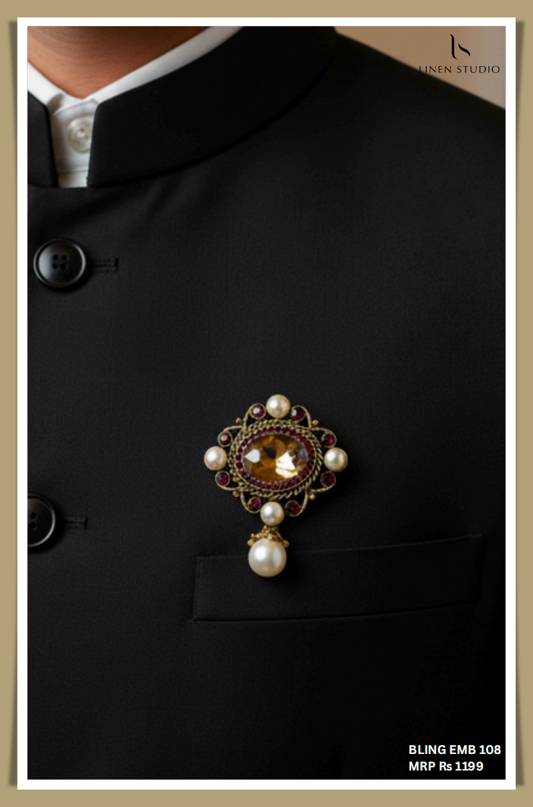 Brooch - Amber with Mother of Pearls and detailing (NEW)