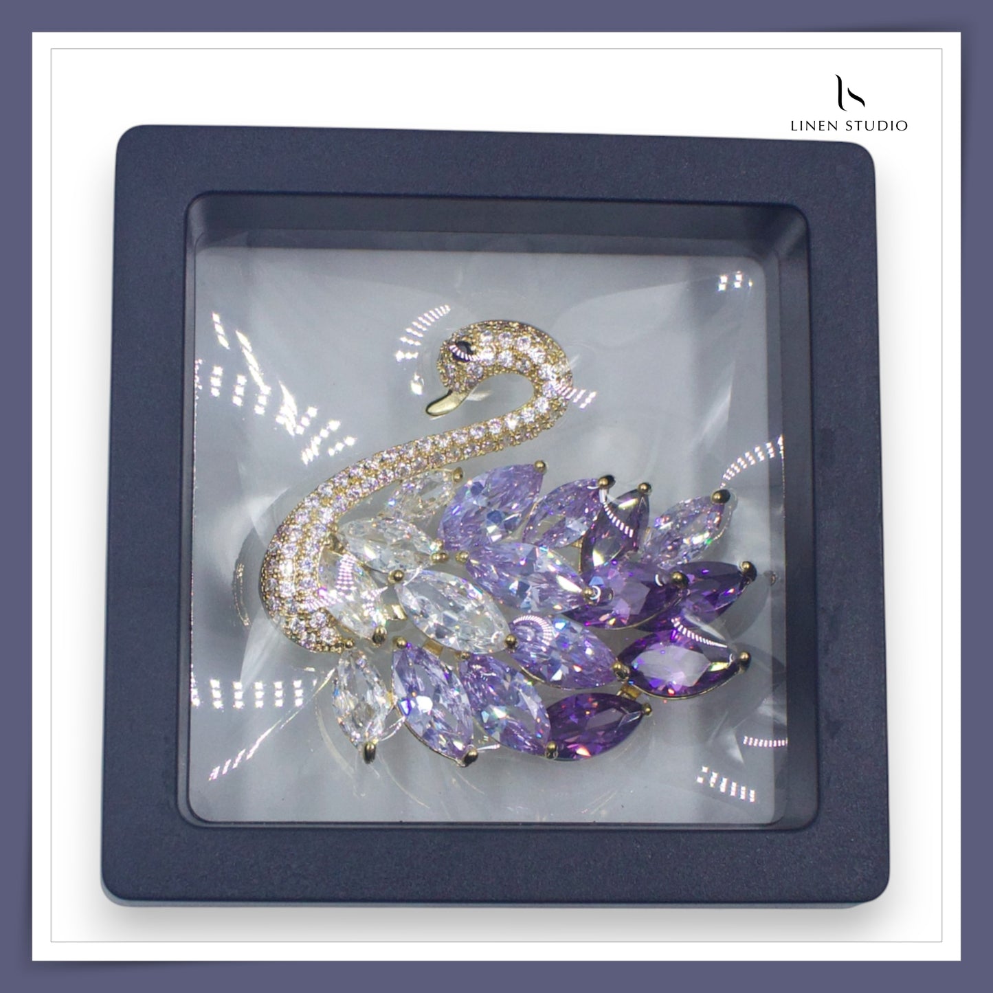 Premium Brooch -  Bling Purple Swan (NEW)