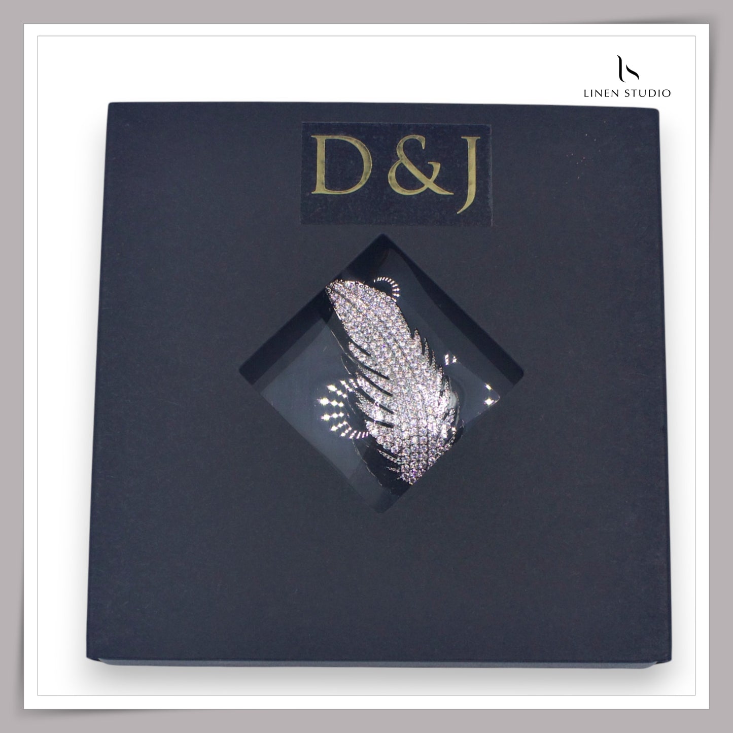 Premium Brooch -  Bling Leaf (NEW)