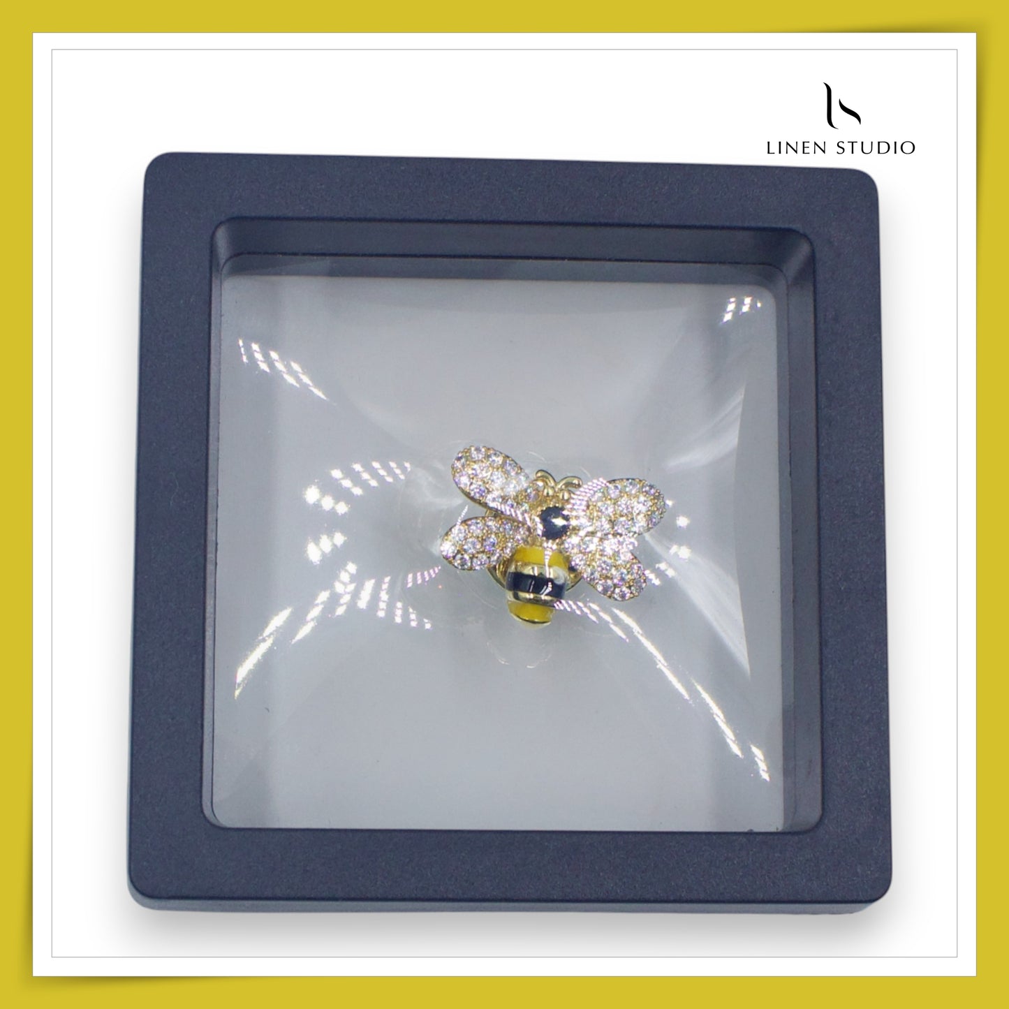 Brooch - Golden Bumble Bee (NEW)