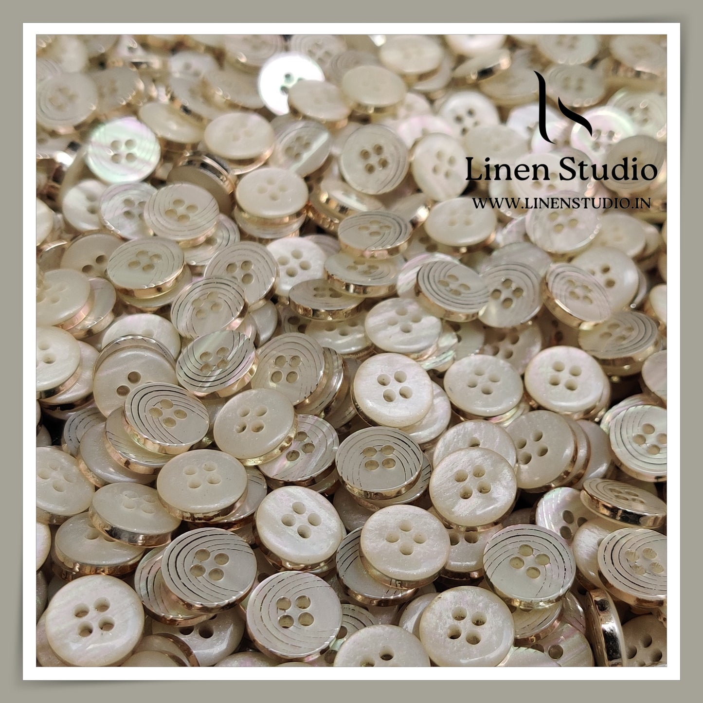 Round Rim 4 Hole Ringed Shirt Buttons - I023-18L(4)