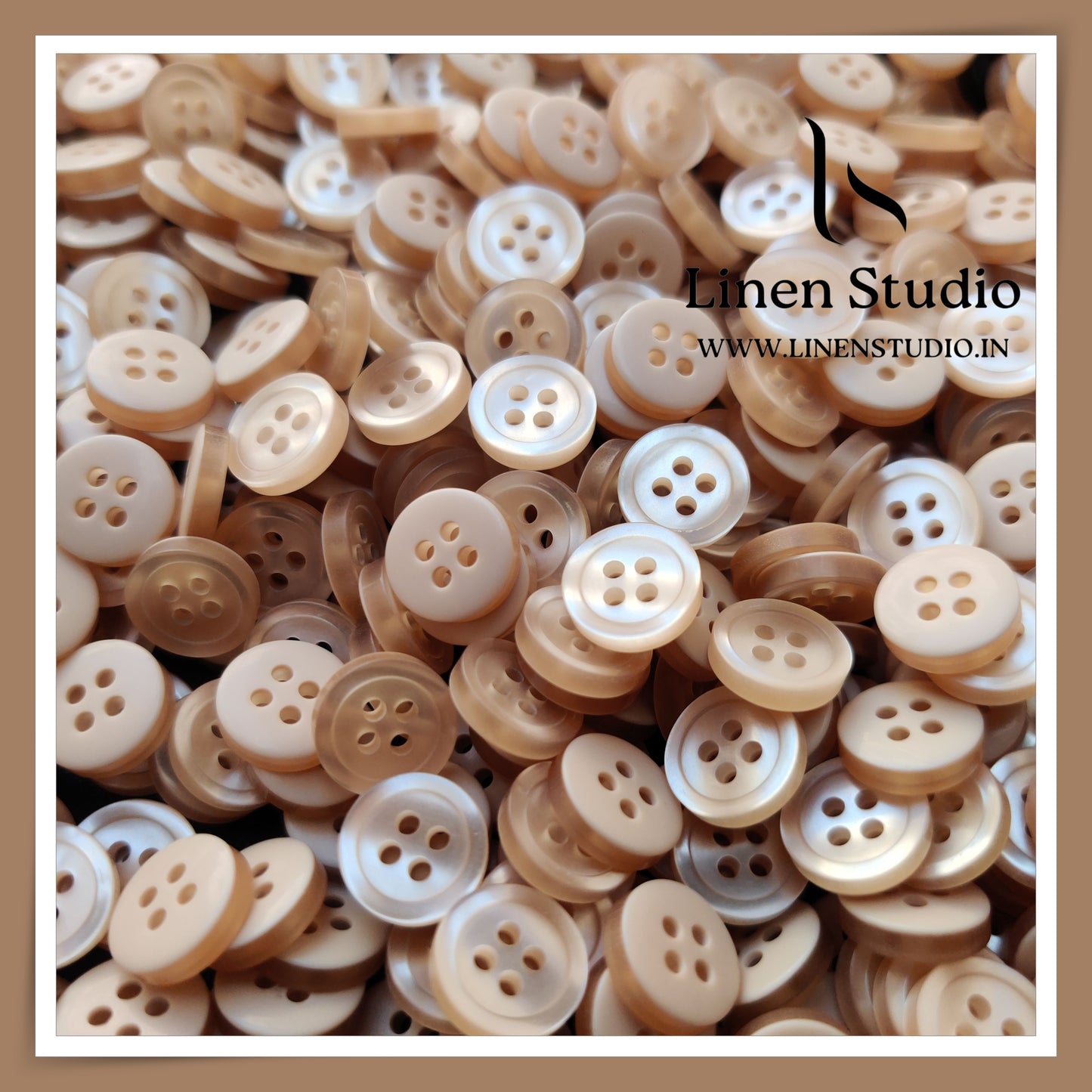 Round Rim 4 Hole Single Tone Shirt Buttons - P07A SG008 18L
