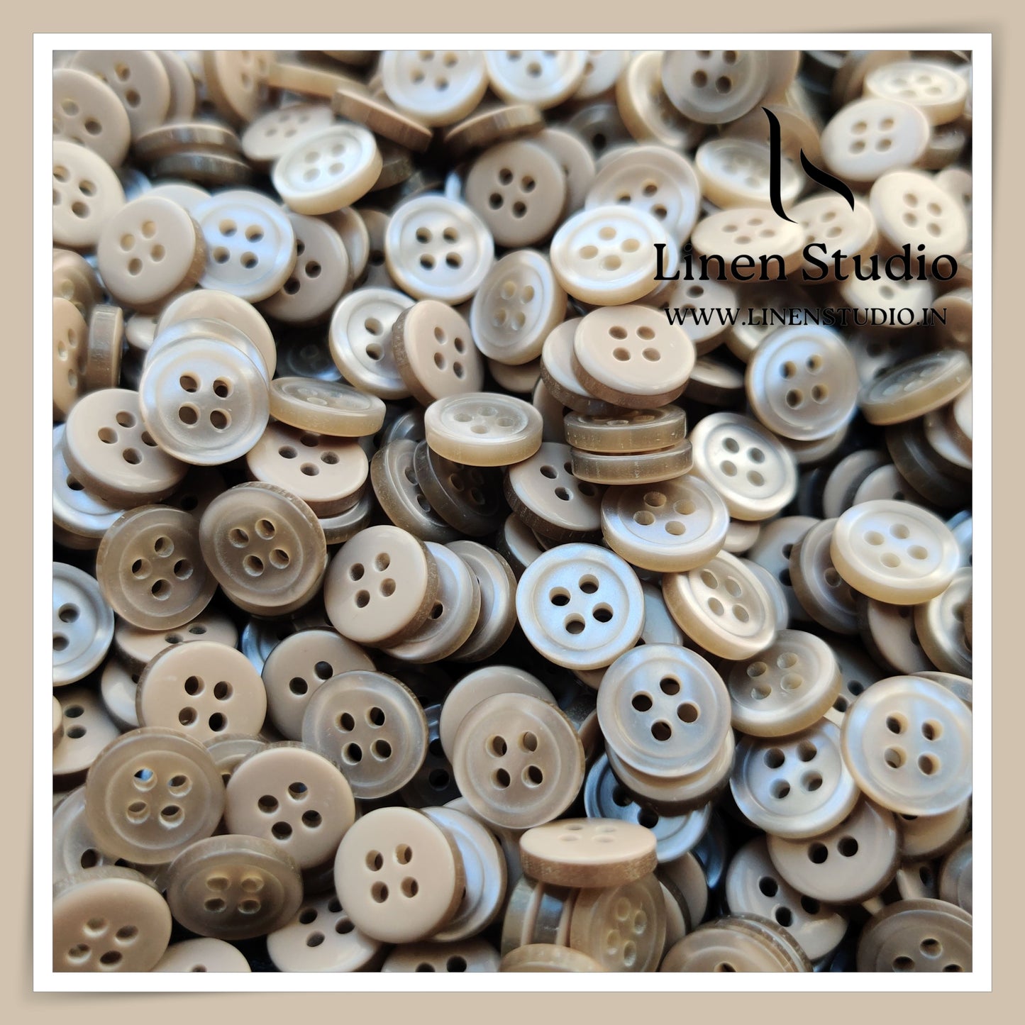 Round Rim 4 Hole Single Tone Shirt Buttons - P07A SG033 18L