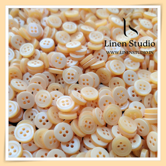 Round Rim 4 Hole Single Tone Shirt Buttons - P07A SG039 18L