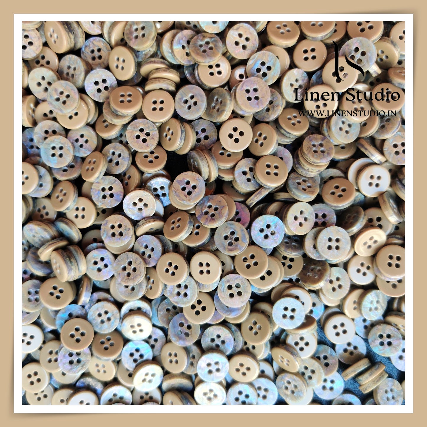 Round Rim 4 Hole Designers Choice Shirt Buttons - P14 SG002 16L