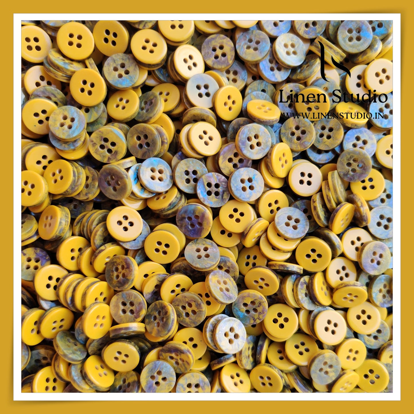 Round Rim 4 Hole Designers Choice Shirt Buttons - P14 SG003 18L