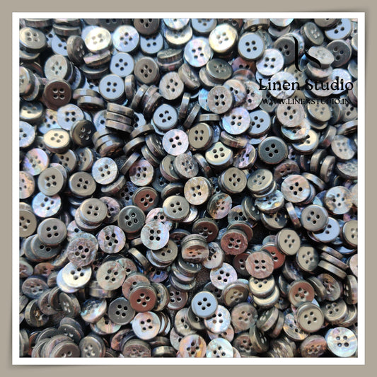 Round Rim 4 Hole Designers Choice Shirt Buttons - P14 SG013 16L