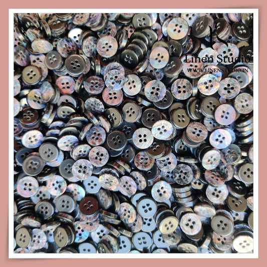 Round Rim 4 Hole Designers Choice Shirt Buttons - P14 SG013 18L