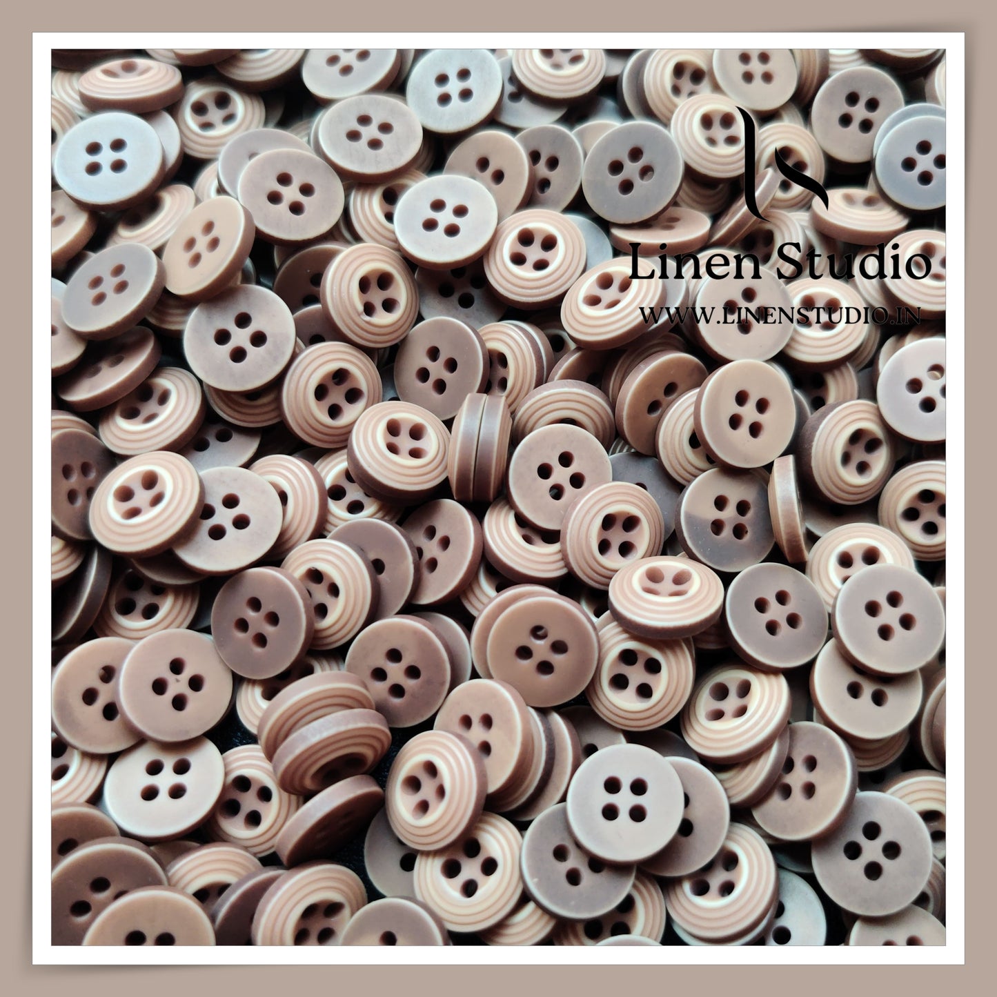 Round Rim 4 Hole Wood Imitation Shirt Buttons - P33F 18L(8)