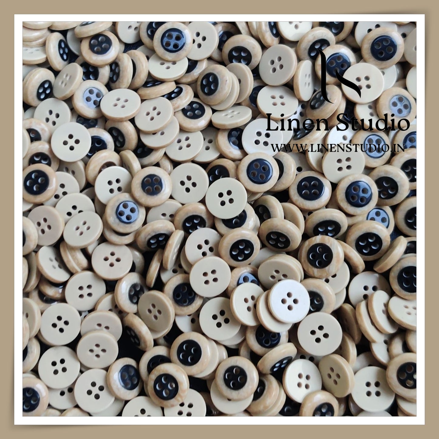 Round Rim 4 Hole Marble Shirt Buttons - P34A SG025A 18L
