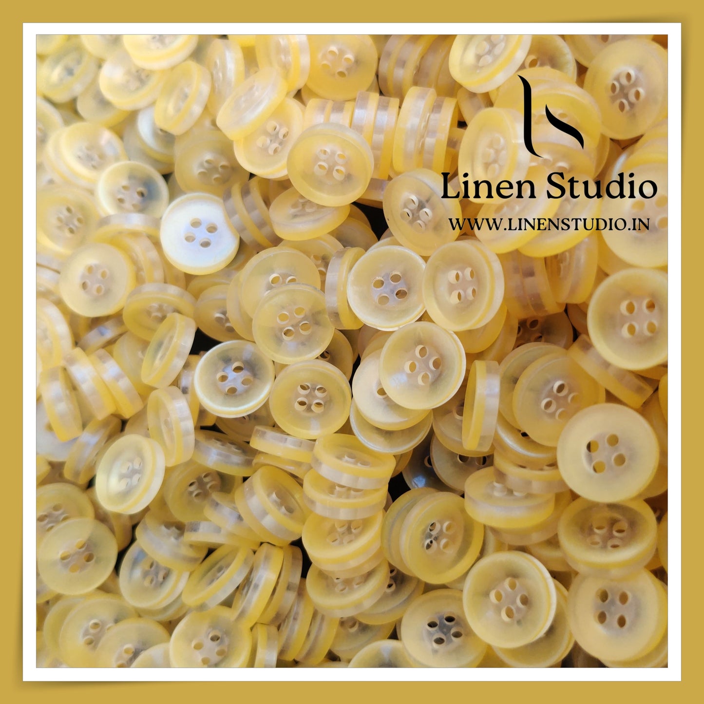 Round Rim 4 Hole Single Tone Shirt Buttons - P34C SG022 18L