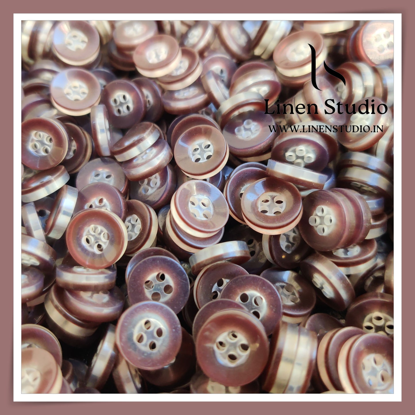 Round Rim 4 Hole Single Tone Shirt Buttons - P34C SG02x 18L